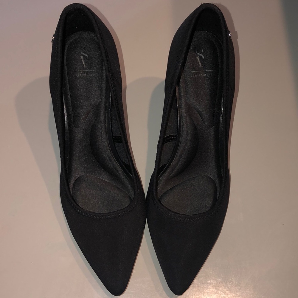 Black vera Wang high heels